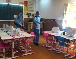 (Báo Đại Đoàn Kết) Trường học ở TP HCM trang bị phòng khử khuẩn đón học sinh trở lại