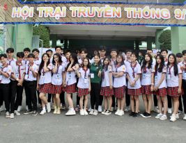 Học Sinh Tiêu Biểu Nam Việt Tại Hội Trại 