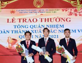 Tập đoàn Giáo dục Quốc tế Nam Việt trao thưởng Iphone 12 Promax cho Tổng quản nhiệm có thành tích xuất sắc quý 1/2021 