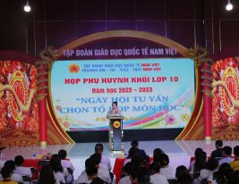 Tập đoàn GDQT Nam Việt tổ chức chương trình họp phụ huynh khối 10 